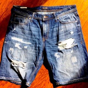 Mens Jack & Jones Denim Shorts. Size L